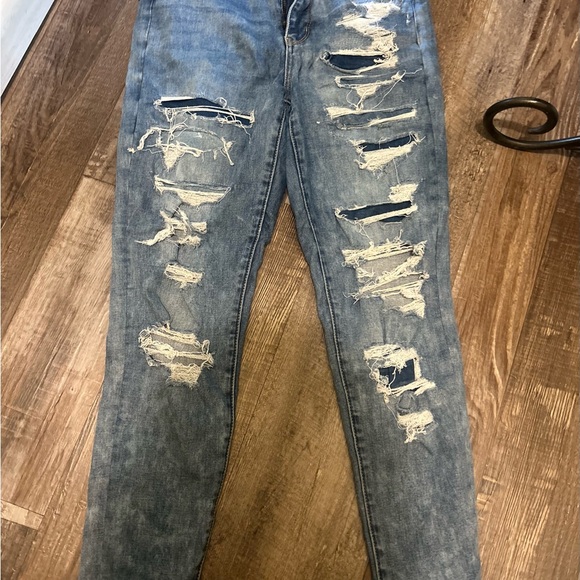 Distressed Blue Women’s Jeans - Picture 1 of 4